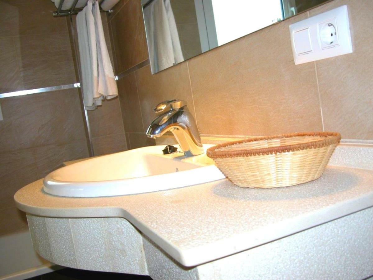 Apartamentos Guga Rta A Ca 00267 At Edif Complejo 2 Llaves Playa โกนิล เด ลาฟรอนเตรา ภายนอก รูปภาพ
